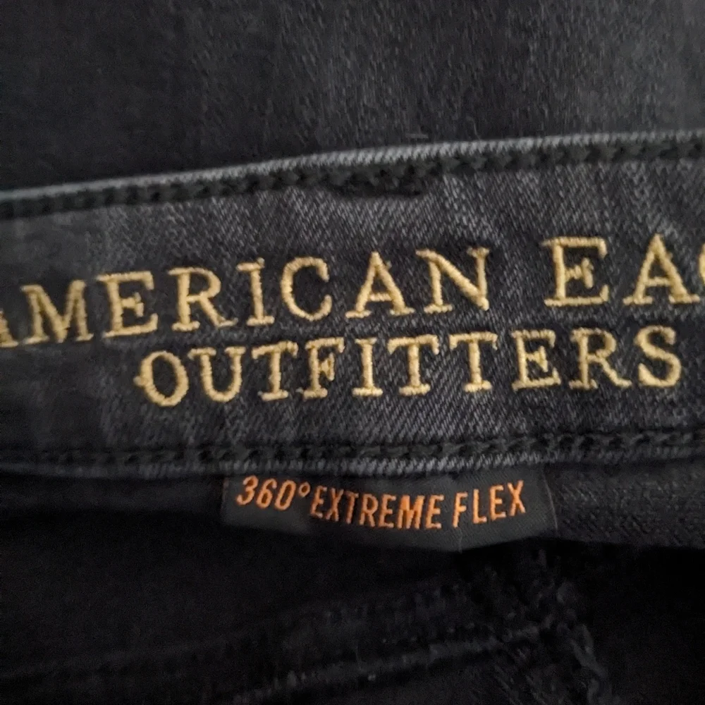American Eagle Outfitters Men's Black Straight Jeans - Picture 8 of 10